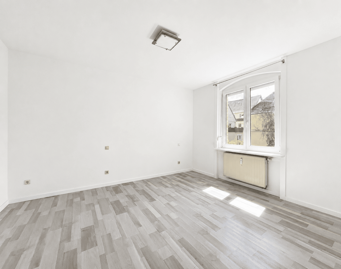Ihr Wohntraum mit eigenem Garten: charmante, geräumige 3-Zimmer-Wohnung in S-Feuerbach – Stuttgart – Vorschaubild 4
