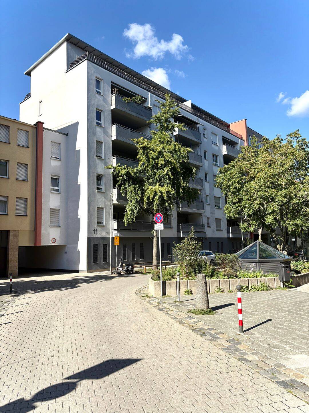 Moderne 3-Zimmer-Wohnung am Stadtpark – 99 m², Süd-Loggia, Aufzug und gehobene Ausstattung