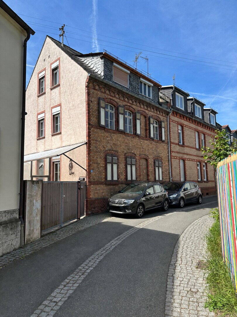 Charmantes Altbau Haus, zentral gelegen - ideal für Mehrgenerationen oder Vermietung