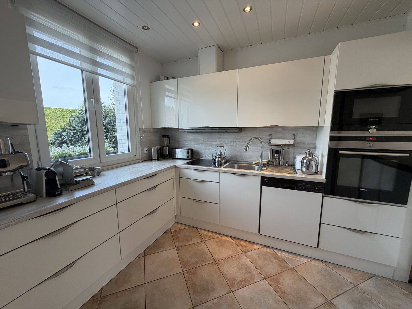Sehr gepflegter Bungalow mit tollem Garten im Blumenviertel von 41189 MG-Wickrath – Mönchengladbach – Vorschaubild 4