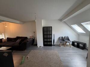 Gepflegte 2,5 Zimmer Wohnung mit eigenem Garten