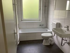 Wer will mich!? Weitläufige 3-Zimmer-Wohnung – 34128 Kassel – Vorschaubild 6
