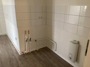 Wo das Leben so spielt - sanierte 2-Zimmer-Wohnung, ab dem 12.06.2026 anmietbar! – 23560 Lübeck – Vorschaubild 4