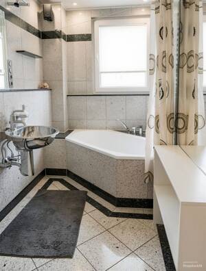 Klimatisierte Maisonette-Wohnung, voll möbliert, mit großer Dachterrasse & Stellplatz – 40547 Düsseldorf – Vorschaubild 9