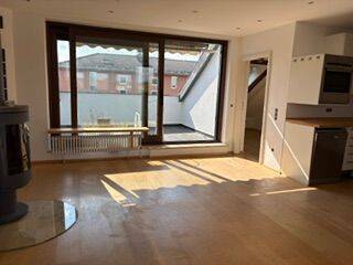 Über den Dächern - 3 Zimmer Wohnung mit Loggia in Bestlage