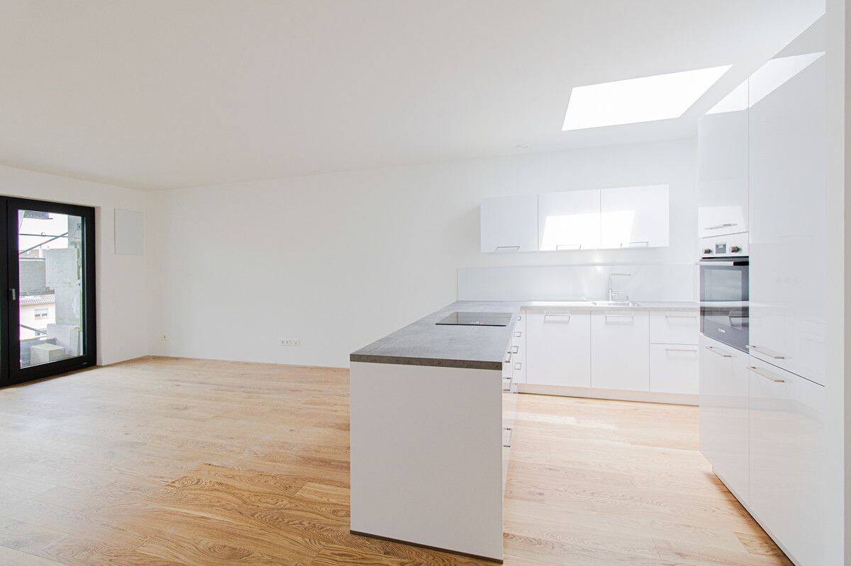 Großzügige 2-Zimmer Wohnung mit schöner Loggia zu vermieten! – Heilbronn – Vorschaubild 3