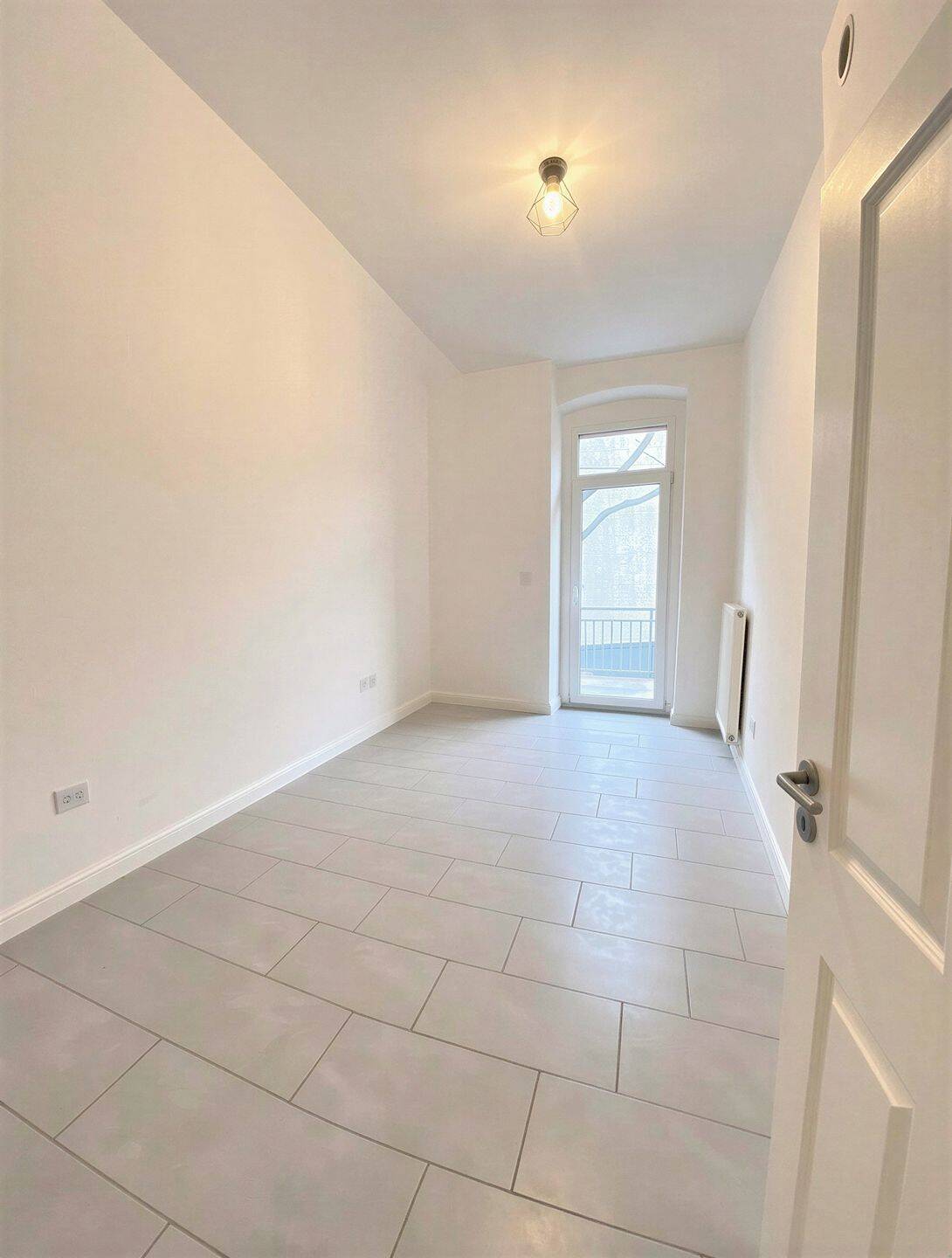 Sichere Mieteinnahmen seit 2022 - 2-Zimmer-Wohnung mit Balkon in Berlin – Berlin – Vorschaubild 3