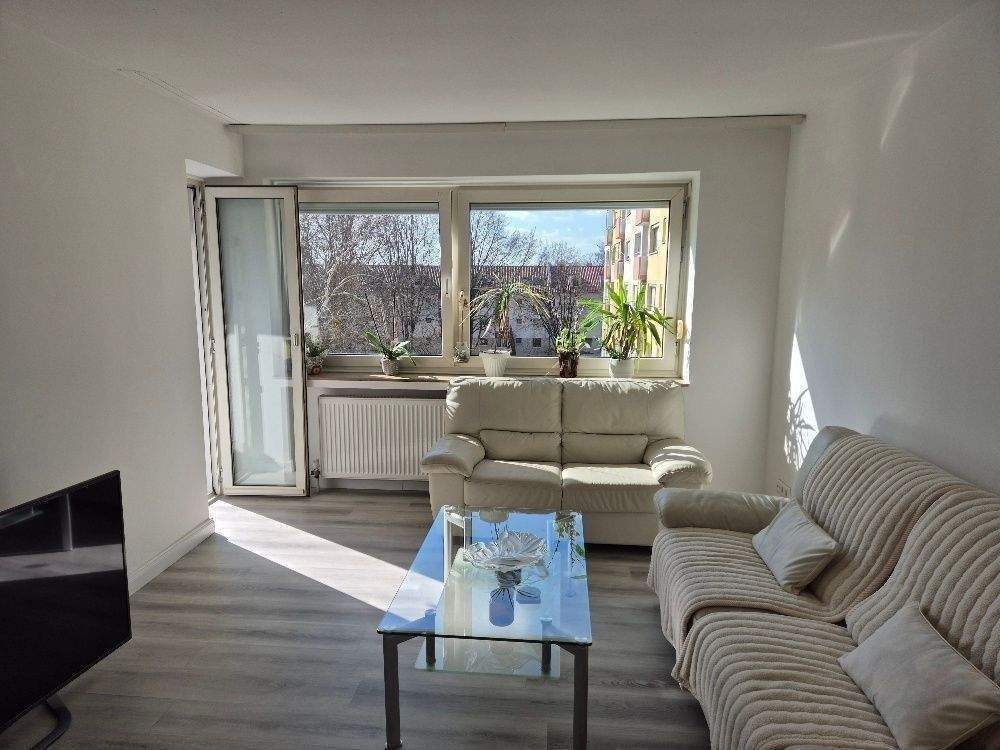 Nürnberg Zabo: schöne 4-Zimmerwohnung mit Balkon und modernem Bad; in 2024 renoviert; für Eigennutzer – Nürnberg – Vorschaubild 3