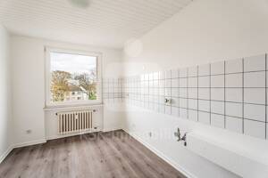 Helle 3-Zimmer Wohnung mit Sonnenbalkon! – 50739 Köln – Vorschaubild 6