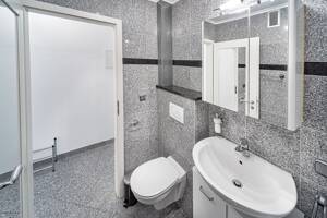 Voll möbliertes Appartement am Luitpoldpark in U-Bahn-Nähe – 80804 München – Vorschaubild 7
