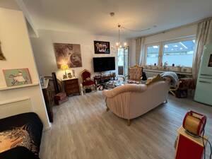 Stilvoll modernisiertes Apartment mit einem gemütlichen Balkon am Rüttenscheider Markt!! – 45130 Essen – Vorschaubild 2