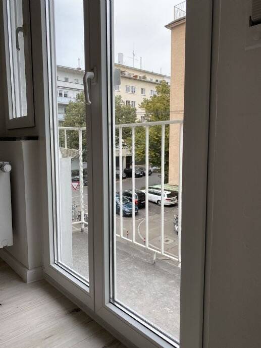 TOP Lage in Stuttgart West: Sanierte 2-Zimmer Wohnung – Stuttgart – Vorschaubild 4