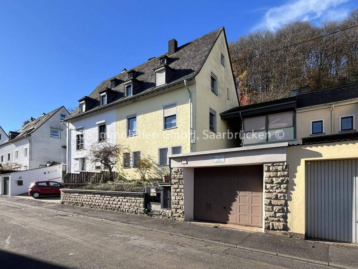 Doppelhaushälfte mit Garage u. Nebengebäude – 54293 Trier – Bild 1 von 9