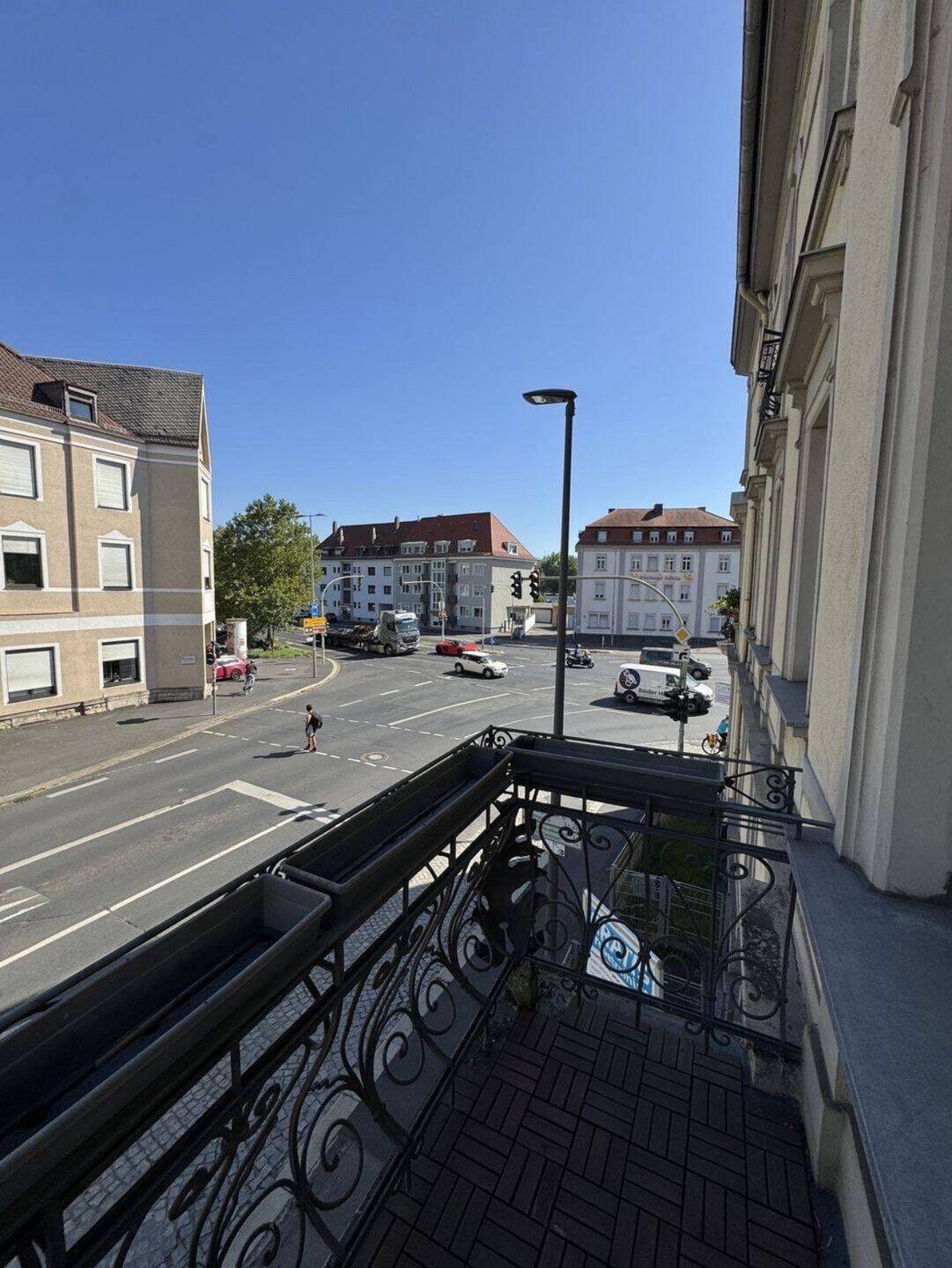 Schönes Zimmer mit eigenem Balkon in 4er WG – Würzburg – Vorschaubild 6