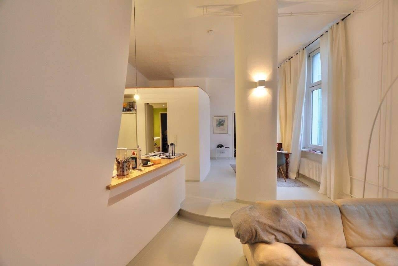 BESTLAGE NÄHE KU´DAMM & LUDWIGKIRCHPLATZ - MODERN MIT ALTBAUCHARME - HELL & RUHIG – Berlin – Vorschaubild 4