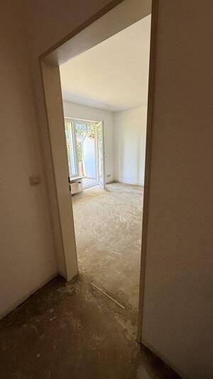 Schöne helle 1,5 Zimmer Wohnung mit großem Balkon - sofort wohlfühlen – 22047 Hamburg – Vorschaubild 4