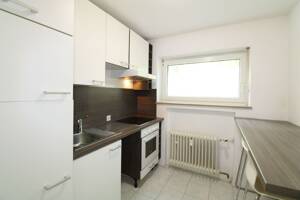 Freie & gepflegte 2-Zimmer-Wohnung im Hochparterre mit Balkon! Erbbaurecht bis 2067! – 81735 München – Vorschaubild 5