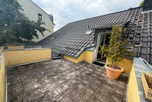 Berlin-Karlshorst: Doppelhaushälfte mit 2 Eigentumswohnungen, Dachterrasse, Garten, PKW-Stellplatz – 10318 Berlin – Vorschaubild 9