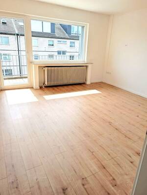 Helle und modernisierte 2-Zimmer Wohnung