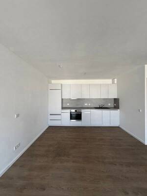 Moderne 2-Raum-Wohnung mit Einbauküche und Balkon