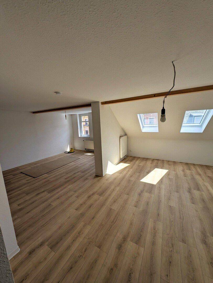 Eigentumswohnung Maisonette 5 Schlafräume, große Wohnküche und 2 Bäder
