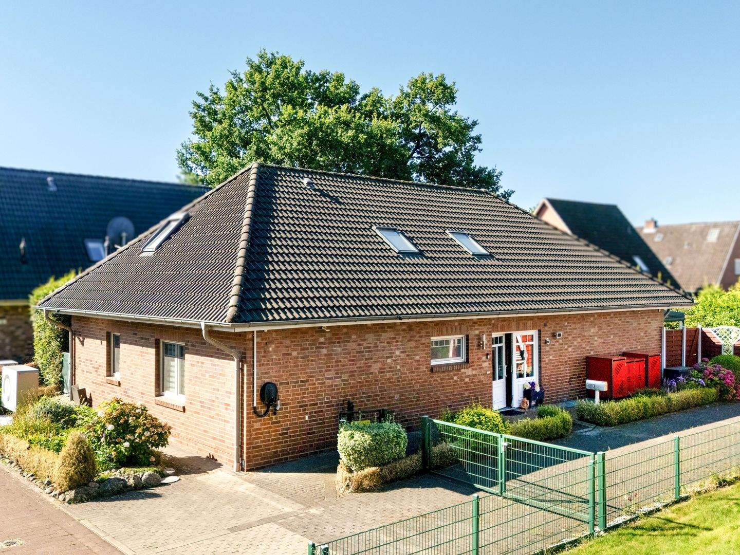 Barrierearmes Wohnen mit A+ Energieeffizienz und Smart-Home – Brande-Hörnerkirchen – Vorschaubild 2