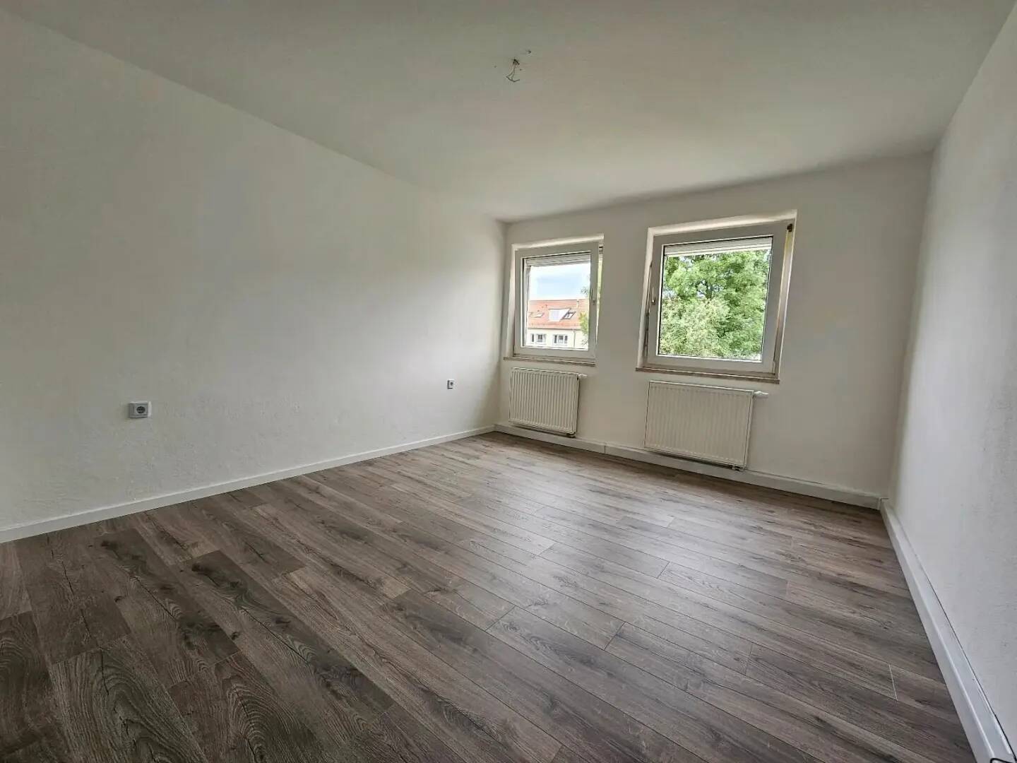 3-Zimmerwohnung renoviert mit Einbauküche – Hersbruck – Vorschaubild 7