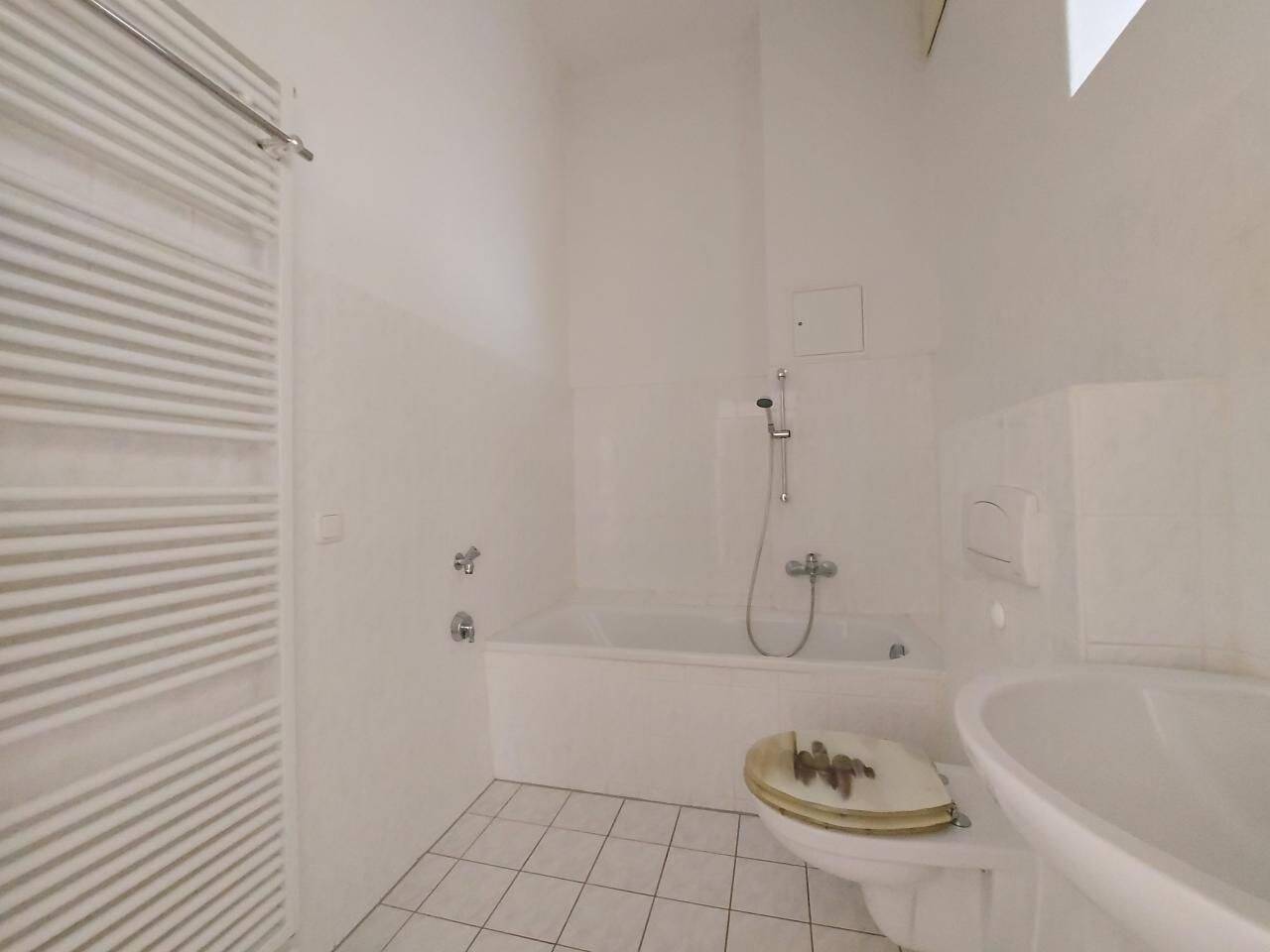 *Neue Wohnung - neues Glück* – Magdeburg – Vorschaubild 4