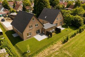 Moderne Neubau-Dachgeschosswohnung mit Balkon und ausgebautem Spitzboden – 26624 Südbrookmerland – Vorschaubild 9
