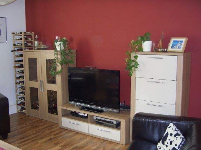 2 Zimmer Wohnung in ruhiger Seitenstr. in gepflegtem und saniertem Objekt – Essen – Vorschaubild 2