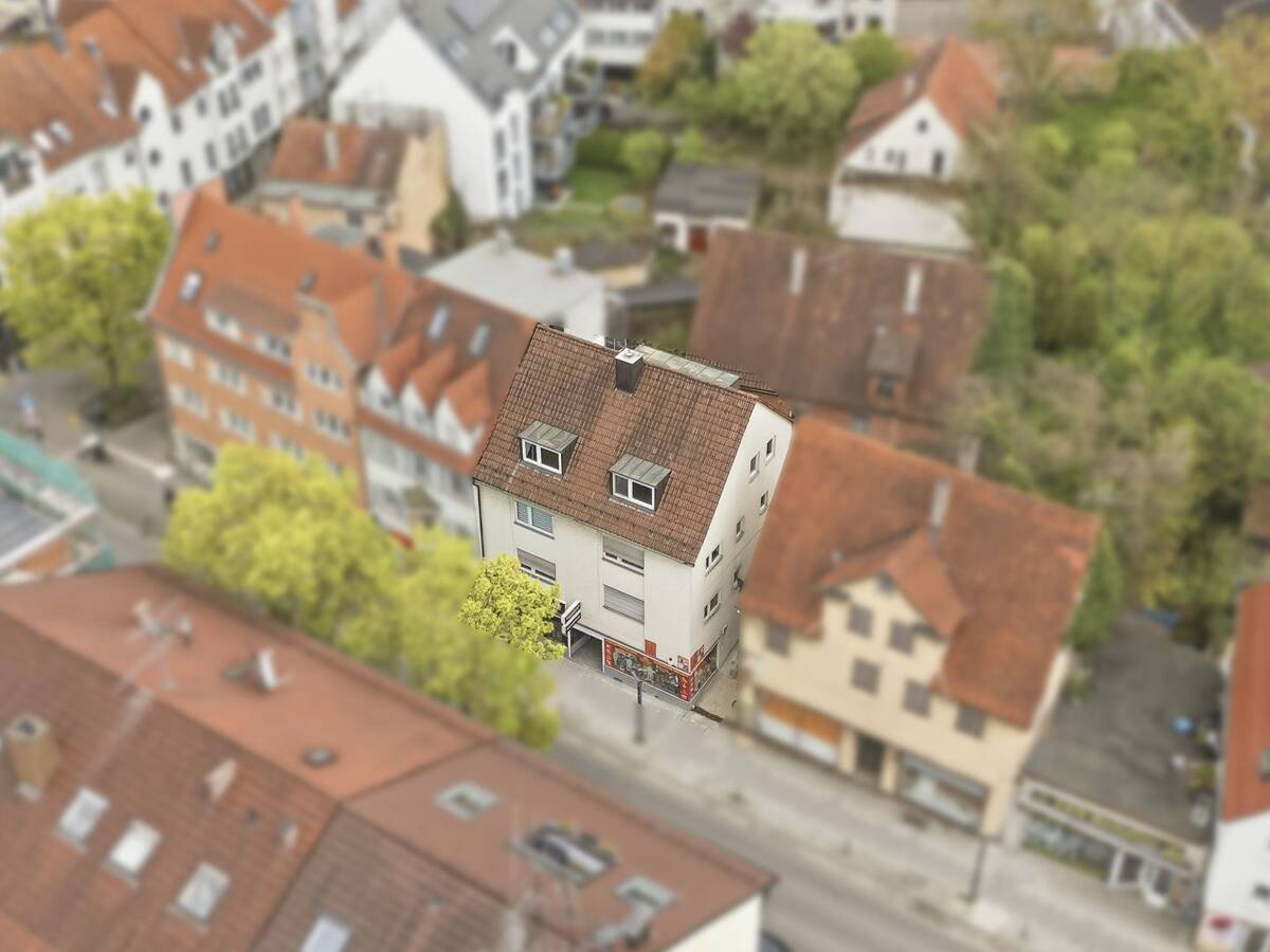 Interessantes Investment: Wohn- und Geschäftshaus in Toplage von Stuttgart-Feuerbach – 70469 Stuttgart – Bild 1 von 9