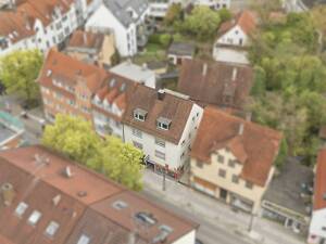 Interessantes Investment: Wohn- und Geschäftshaus in Toplage von Stuttgart-Feuerbach