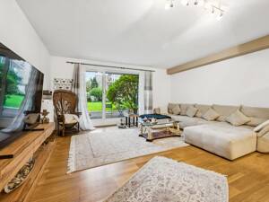 Tolle Souterrainwohnung / Erdgeschosswohnung in Bestlage von Düsseldorf-Golzheim