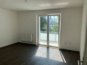 Wohnraum für die ganze Familie - 4-Zimmer-Wohnung – 34128 Kassel – Vorschaubild 2