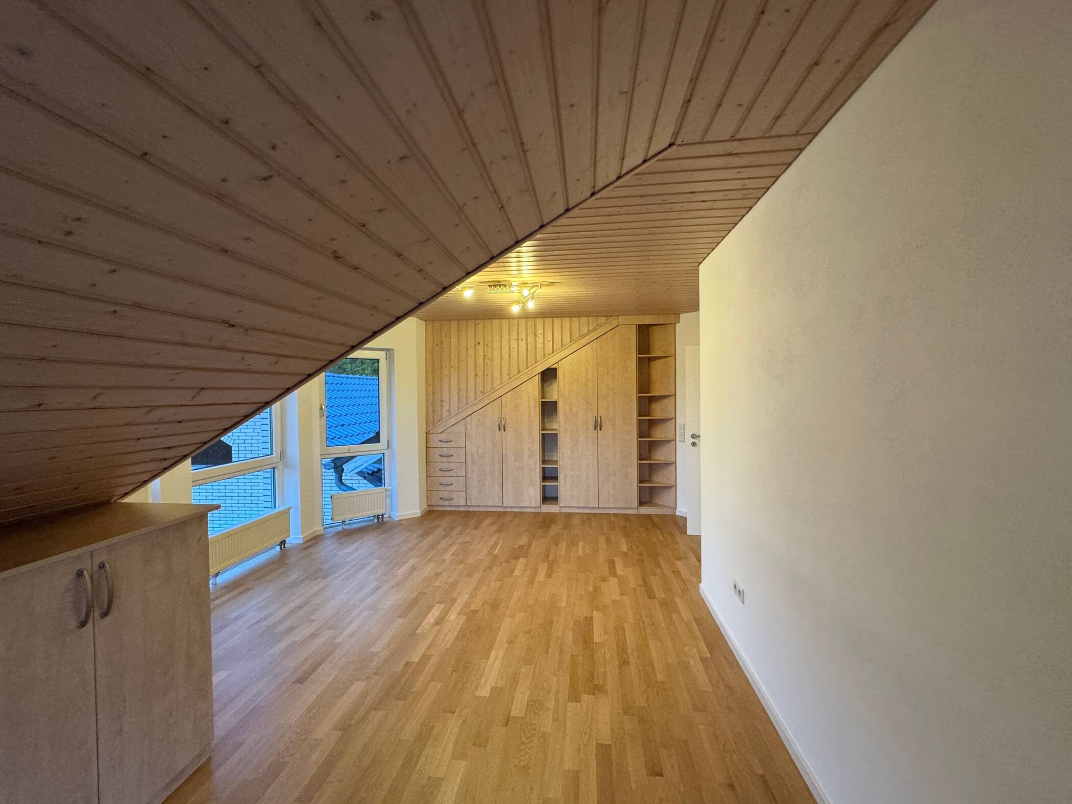 Exklusives EFH mit Sauna, Garage & Garten – Neckarzimmern – Vorschaubild 6