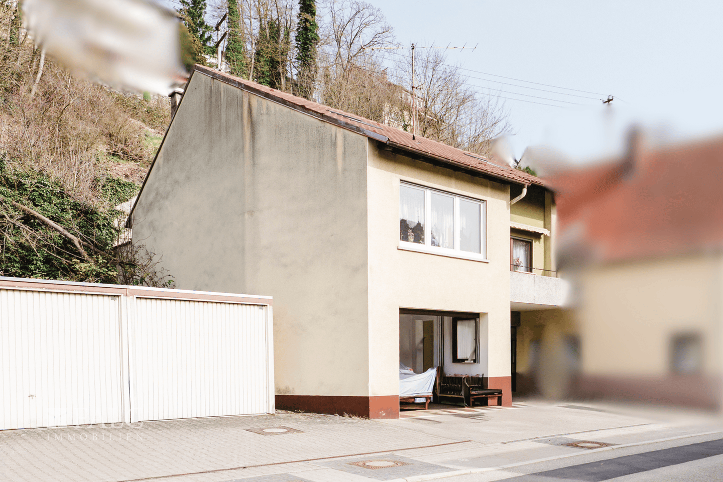 Attraktives Wohnhaus mit Balkon und vielseitigem Nutzungspotenzial in Zentraler Lage von Enzberg – Mühlacker – Vorschaubild 2