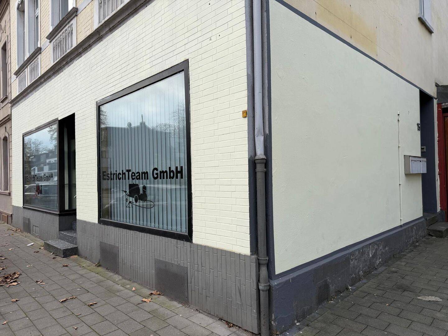 Mehrfamilienhaus mit 3 WE und 1 Ladenlokal als Anlageobjekt oder zur Eigennutzung – Duisburg – Vorschaubild 2