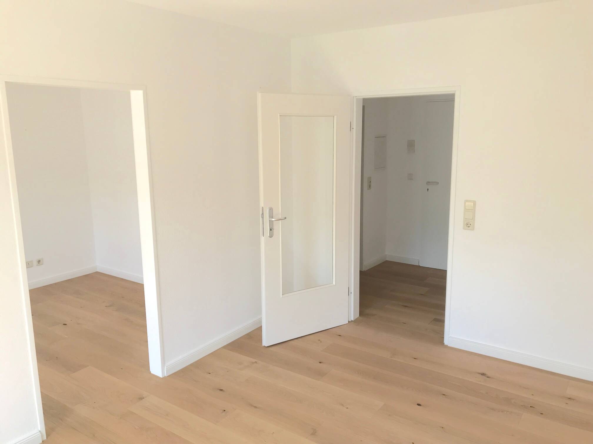 Modernisierte bezugsfreie 2-Zimmer Wohnung mit Aufzug und PKW Stellplatz – Berlin – Vorschaubild 7