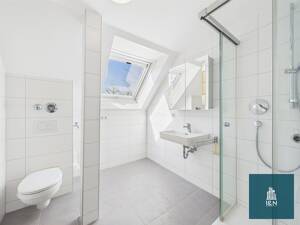 Renovierte 3,5-Zimmer Wohnung mit Außenstellplatz in der Neckarvorstadt