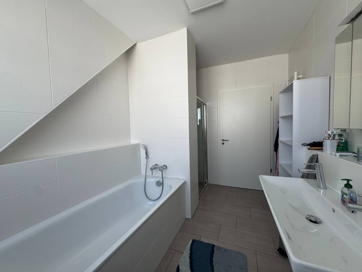 Vermietete DG-Wohnung im Herzen von Wiesbaden zu verkaufen – Wiesbaden – Vorschaubild 8