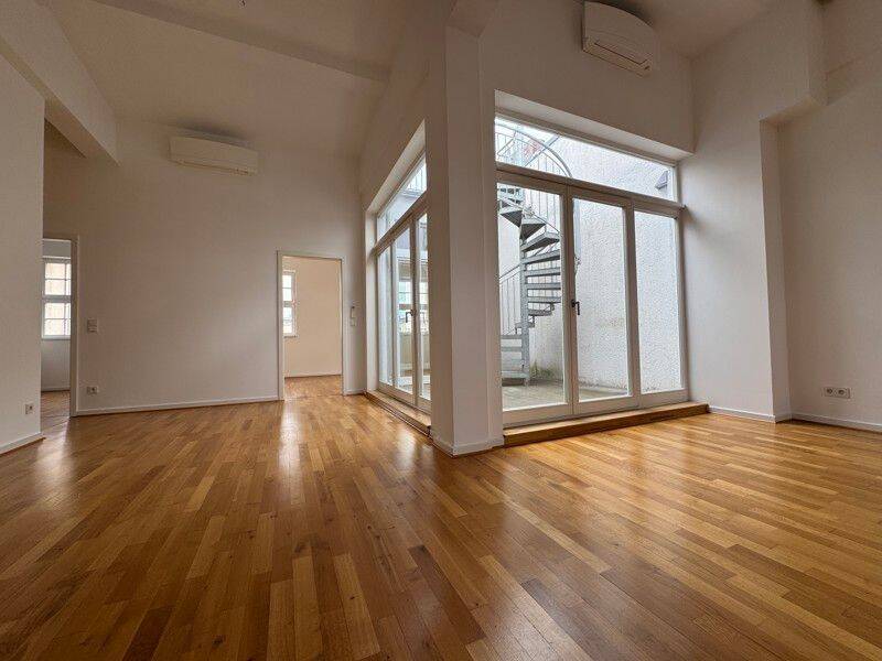 Hoch hinaus zum kleinen Preis: großzügige 4-Zi.-Dachgeschosswohnung mit Ausblick – Leipzig – Vorschaubild 2