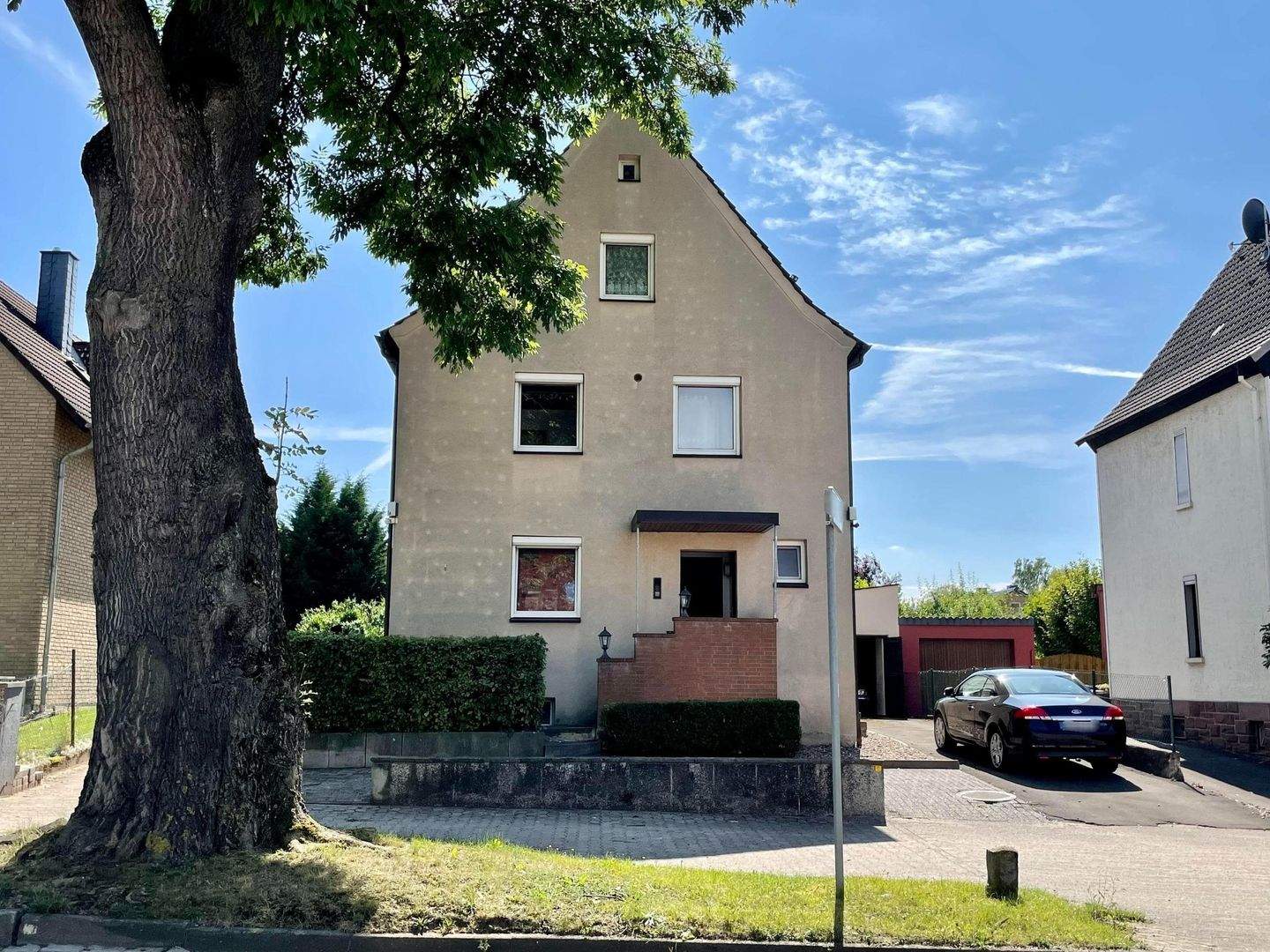 Charmantes 3-Familienhaus mit viel Platz für Ihre Ideen – Holzminden – Bild 1 von 9