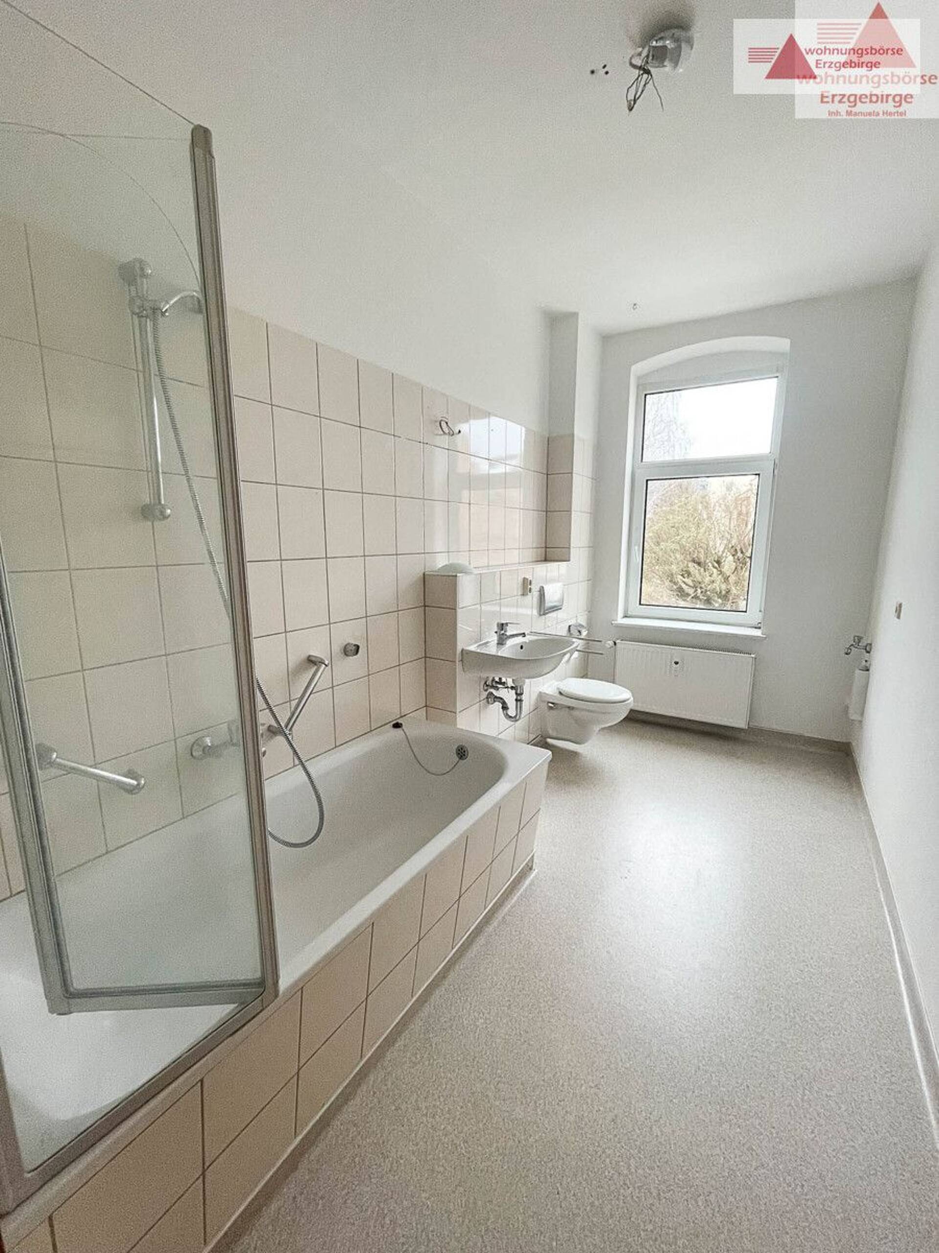 Mehrfamilienhaus in 08280 Aue mit 899,92 m² kaufen