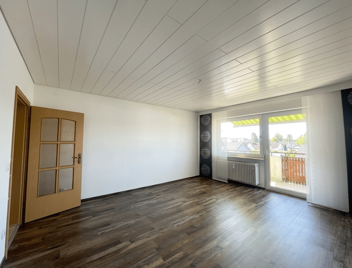 Sofort verfügbar: Helle 3,5-Zimmer-Wohnung mit Balkon in Ingolstadt. Ideal für Ihr neues Zuhause! – Ingolstadt – Bild 1 von 6