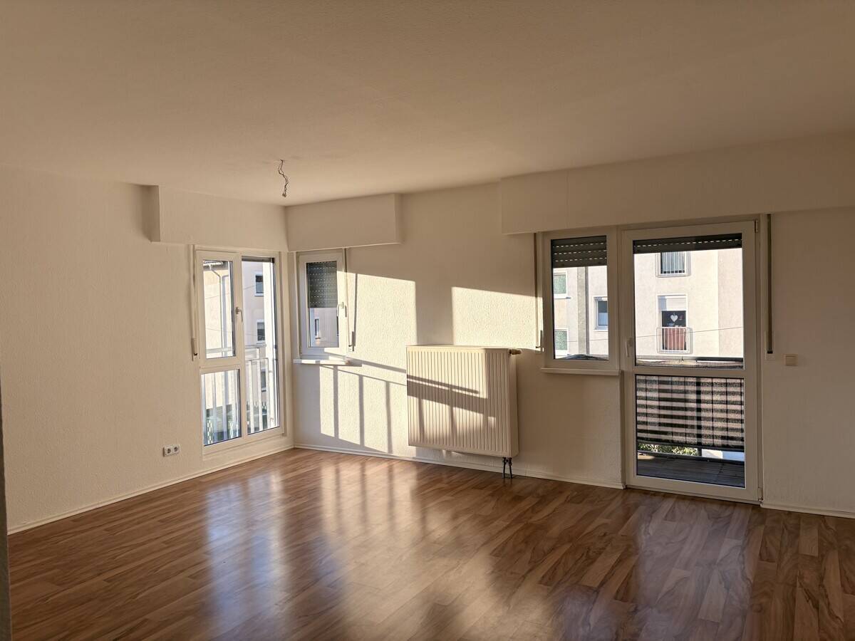 Komfortable 2-Zimmer-Wohnung mit Balkon – Siegen – Vorschaubild 2