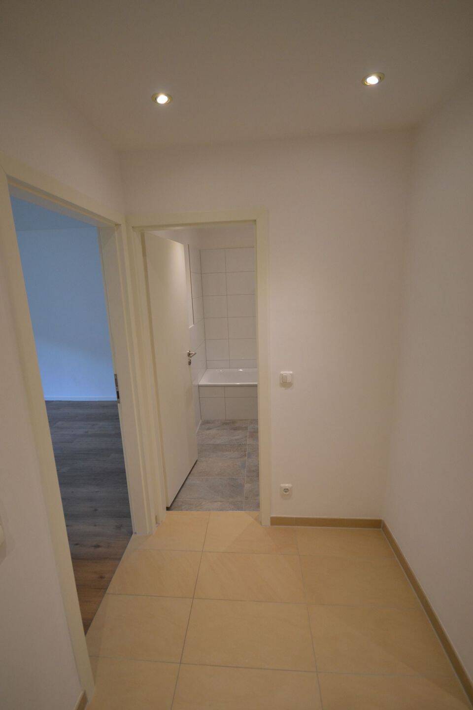 Moderne 3-Zimmer-Wohnung im Grünen – München – Vorschaubild 7