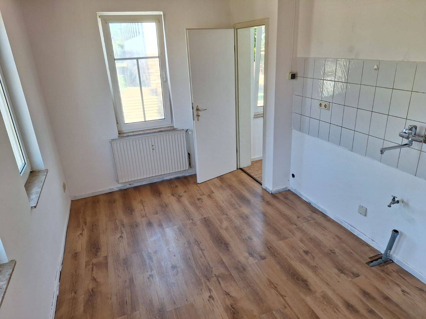 Geschäfts-und Wohnhaus mit Spielstätte und separater Wohnung in bester Innenstadtlage – Bad Salzungen – Vorschaubild 3