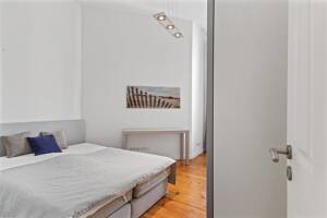 Zentrale Ruheoase – Sanierte 2-Zimmer-Altbauwohnung mit zeitloser Ausstattung – 10115 Berlin – Vorschaubild 5