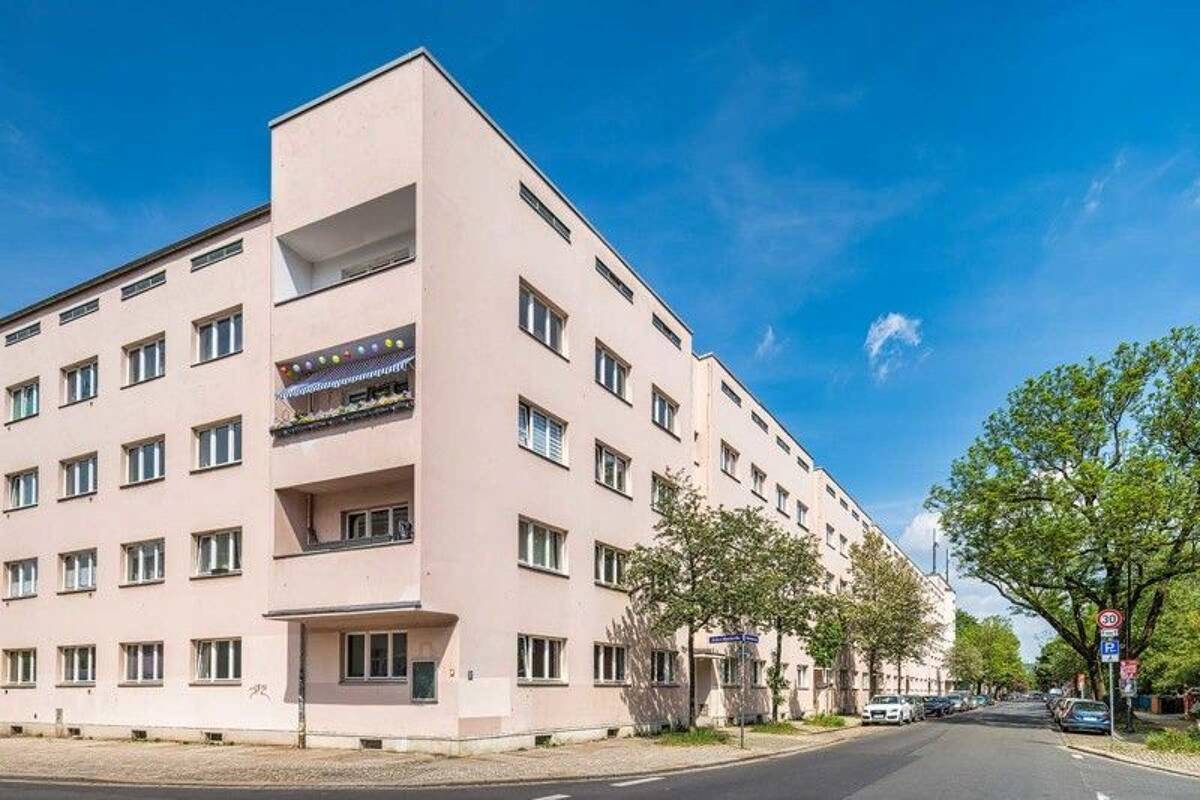 Wohn(t)raum: weitläufige 3-Zimmer-Wohnung – 1127 Dresden – Bild 1 von 4