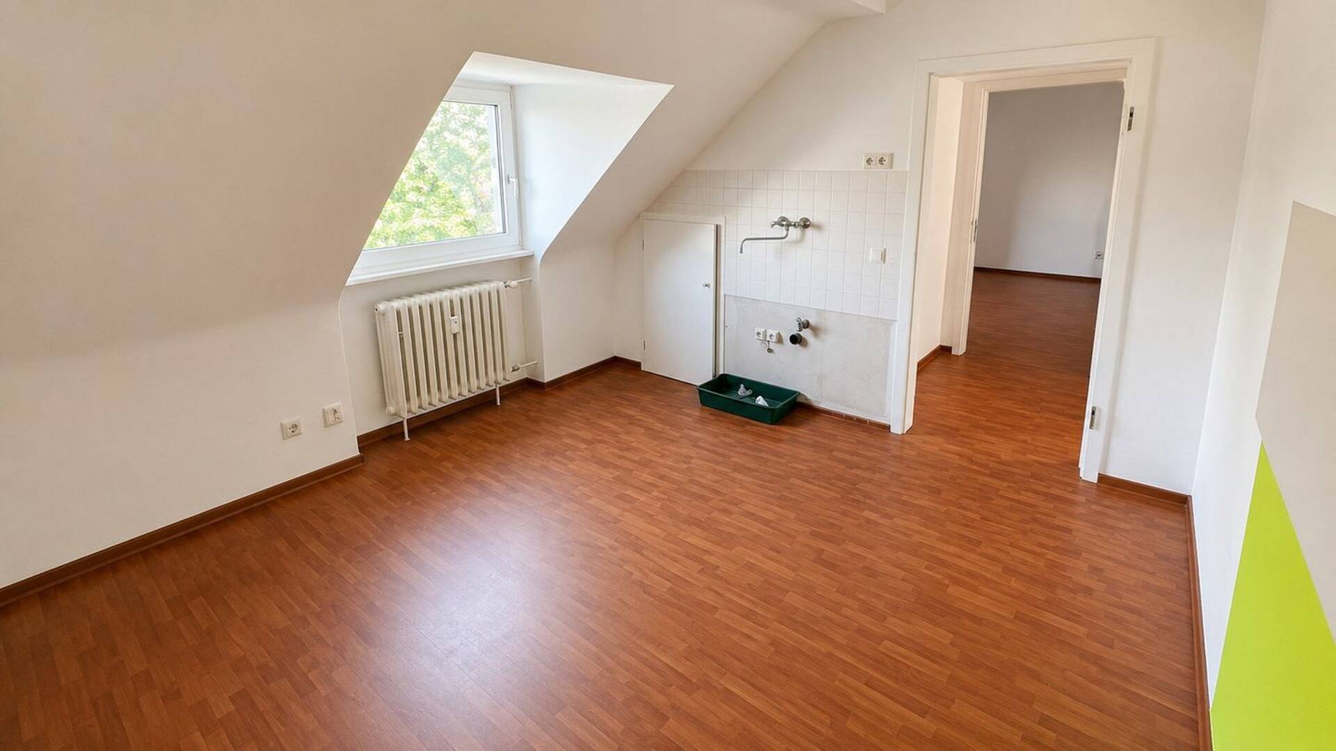 Dachgeschosswohnung in 50668 Köln mit 42 m² kaufen